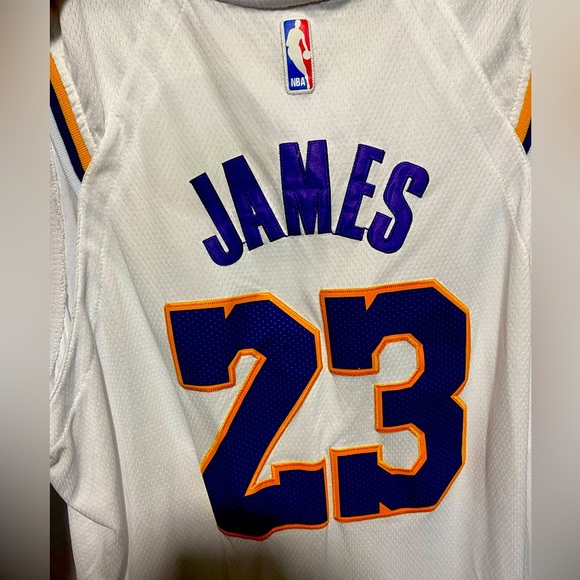 Lakers items !! - Picture 2 of 4